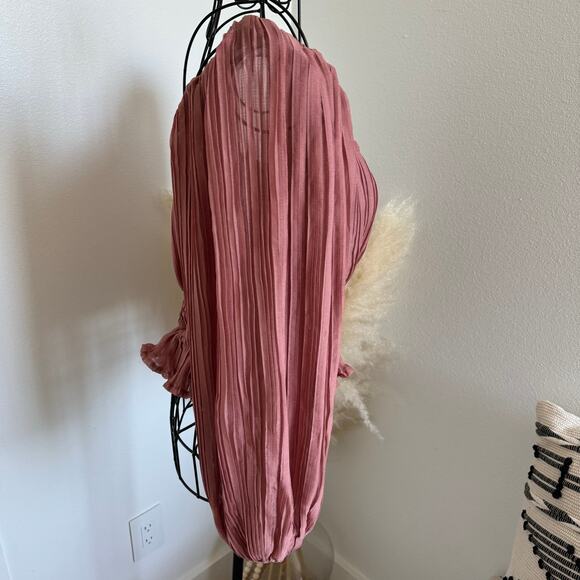 ASTR the Label Pleated Long Balloon Sleeve Cropped Chiffon Blouse Romantic Small - Picture 2 of 9